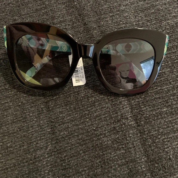 Emilio Pucci EP97 02C  BLACK W/Emerald Green Gaiola Print Sunglasses W Case - Picture 3 of 9